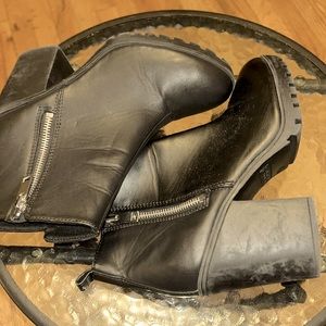 Aldo ankle height black boots size 6 only $15